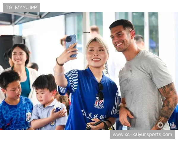 福建得分手路易斯-金转投新疆，上赛季场均19分引期待，路易斯集团