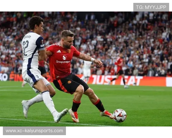 曼联全力备战，年轻球员成为战术核心